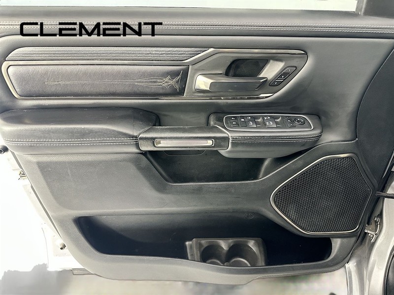 Ram 1500 Vehicle Full-screen Gallery Image 27