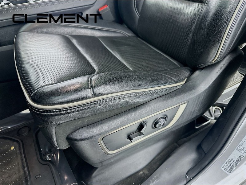 Ram 1500 Vehicle Full-screen Gallery Image 28