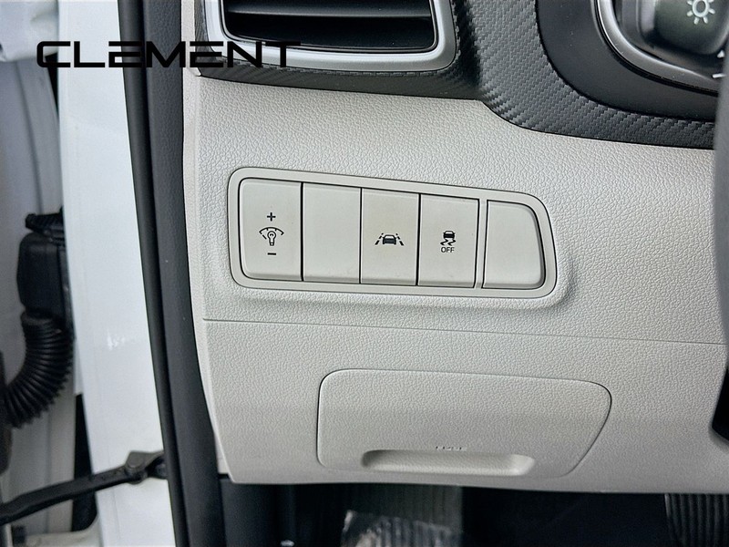 Hyundai Tucson Vehicle Full-screen Gallery Image 14