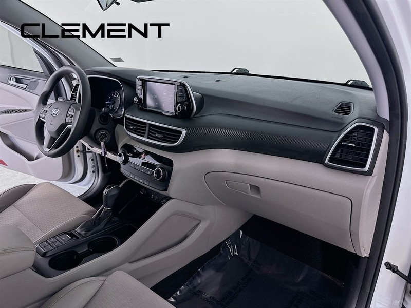 Hyundai Tucson Vehicle Full-screen Gallery Image 31