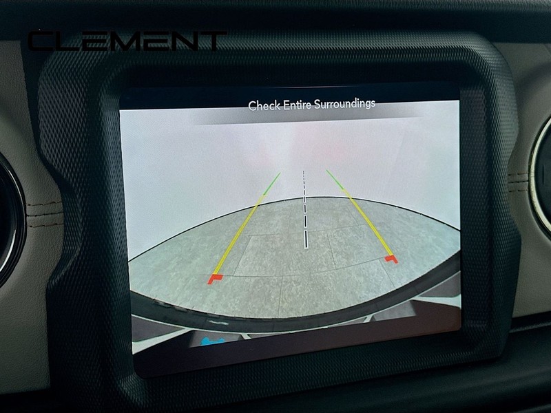 Jeep Wrangler 4xe Vehicle Full-screen Gallery Image 20