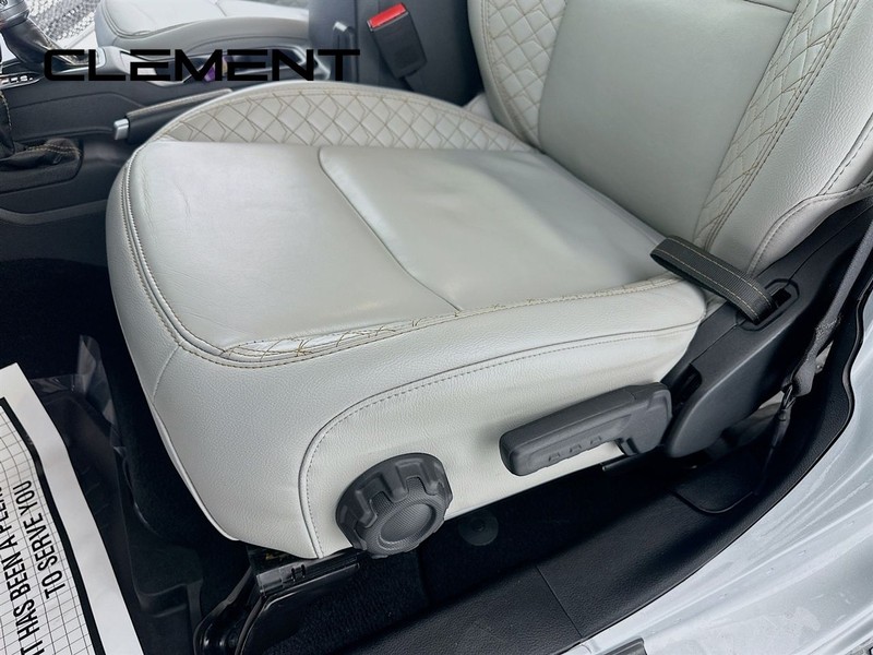 Jeep Wrangler 4xe Vehicle Full-screen Gallery Image 27