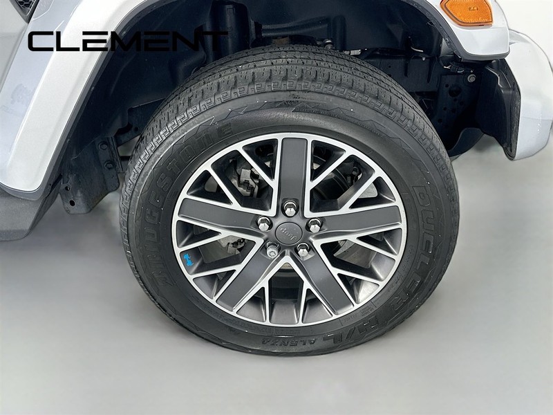 Jeep Wrangler 4xe Vehicle Full-screen Gallery Image 34