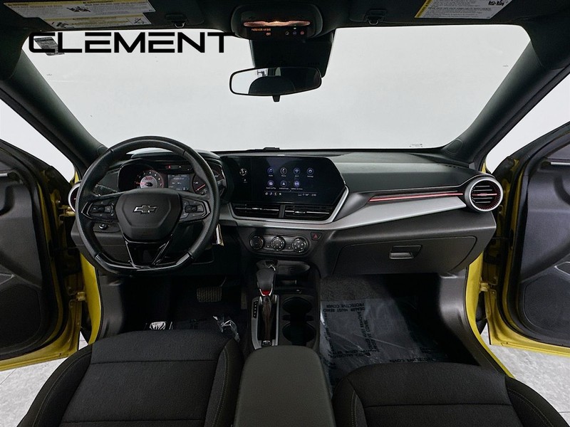 Chevrolet Trax Vehicle Full-screen Gallery Image 12