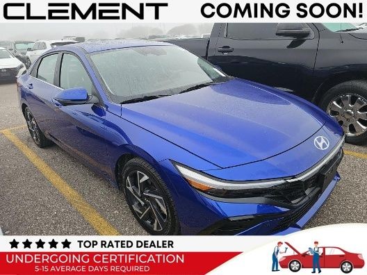 Hyundai Elantra Vehicle Image 02