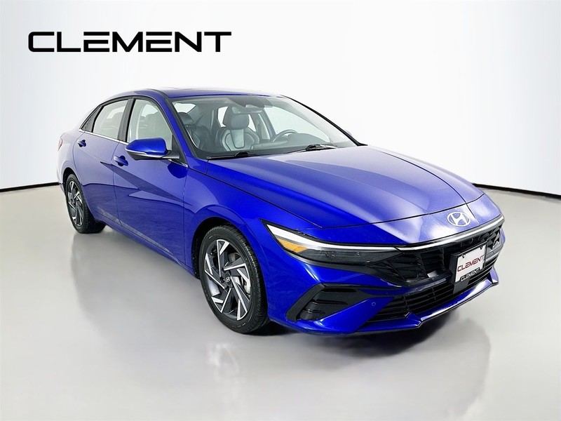 Hyundai Elantra Vehicle Full-screen Gallery Image 5