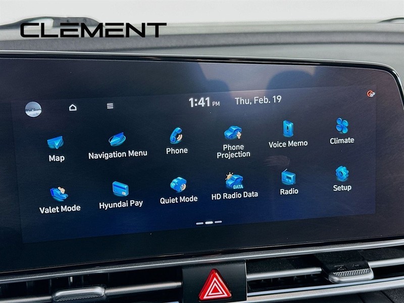 Hyundai Elantra Vehicle Full-screen Gallery Image 19
