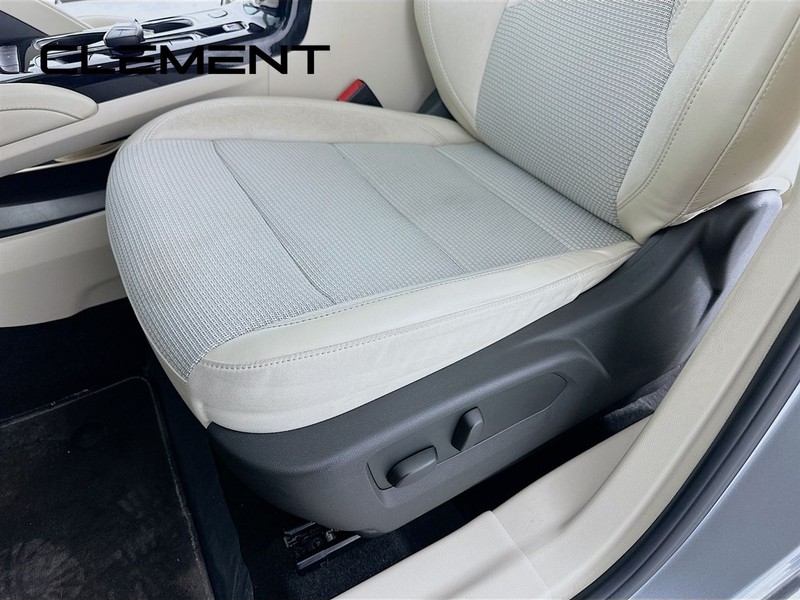 Buick Envision Vehicle Full-screen Gallery Image 27