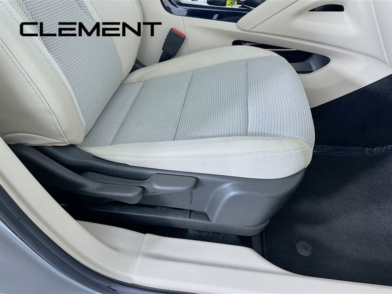 Buick Envision Vehicle Full-screen Gallery Image 31