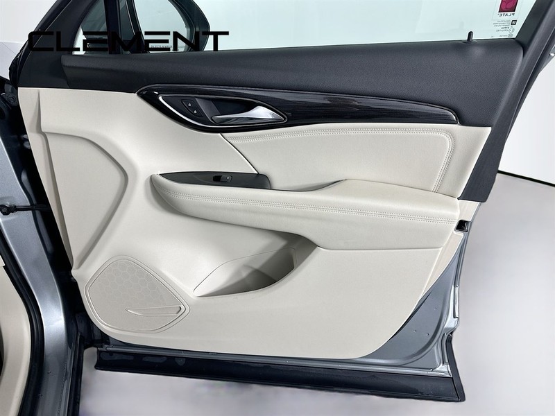 Buick Envision Vehicle Full-screen Gallery Image 33