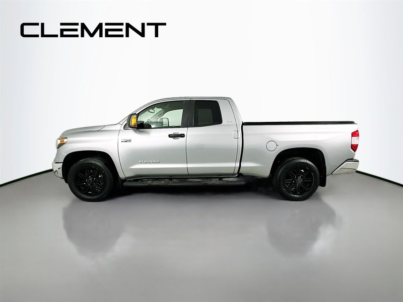 Toyota Tundra 4WD Vehicle Full-screen Gallery Image 6