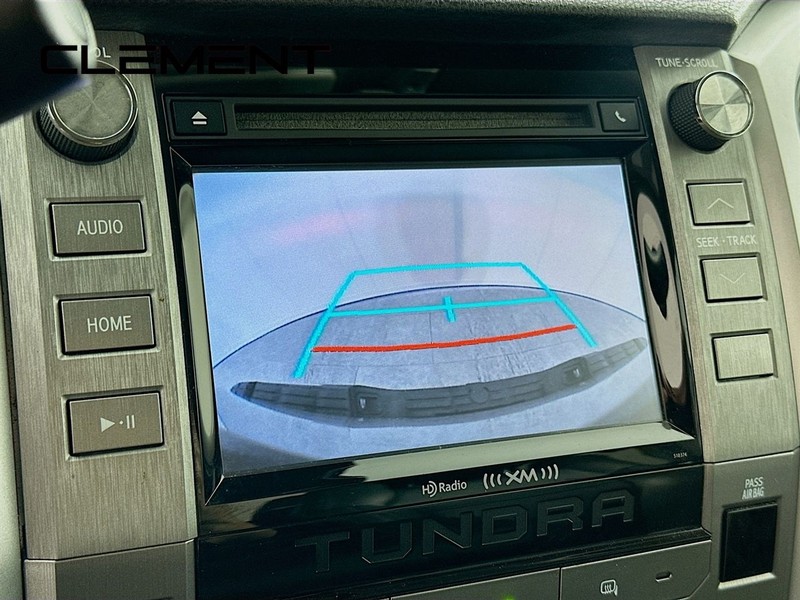 Toyota Tundra 4WD Vehicle Full-screen Gallery Image 20