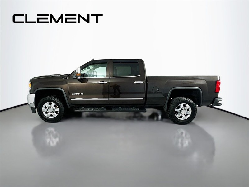 GMC Sierra 3500HD Vehicle Image 06