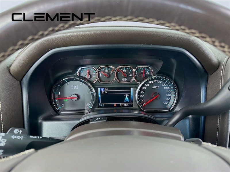 GMC Sierra 3500HD Vehicle Image 18