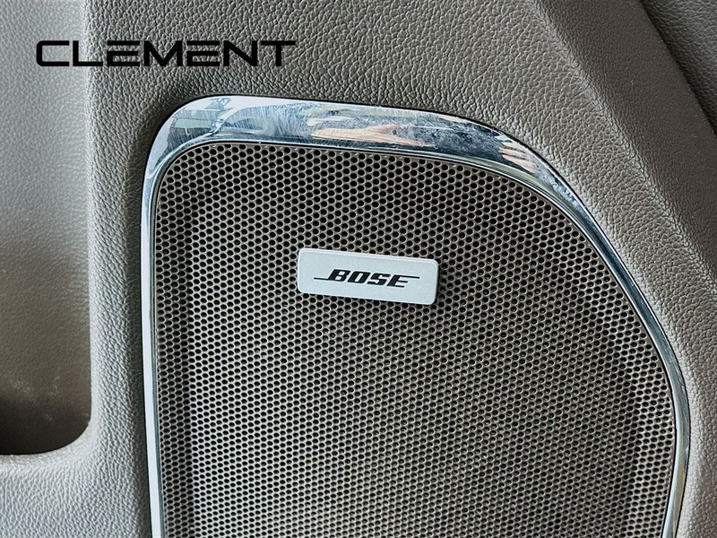 GMC Sierra 3500HD Vehicle Image 24