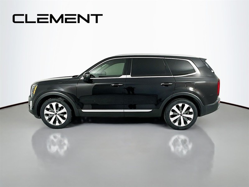 Kia Telluride Vehicle Full-screen Gallery Image 6