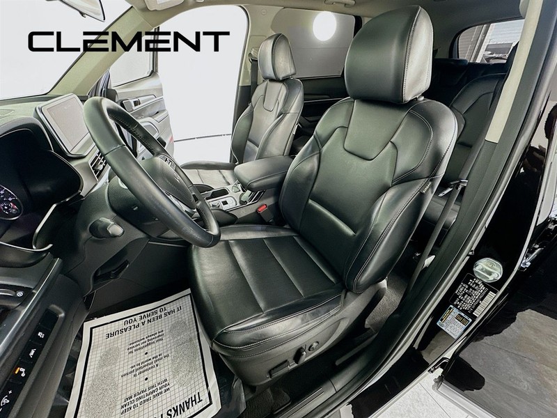 Kia Telluride Vehicle Full-screen Gallery Image 30