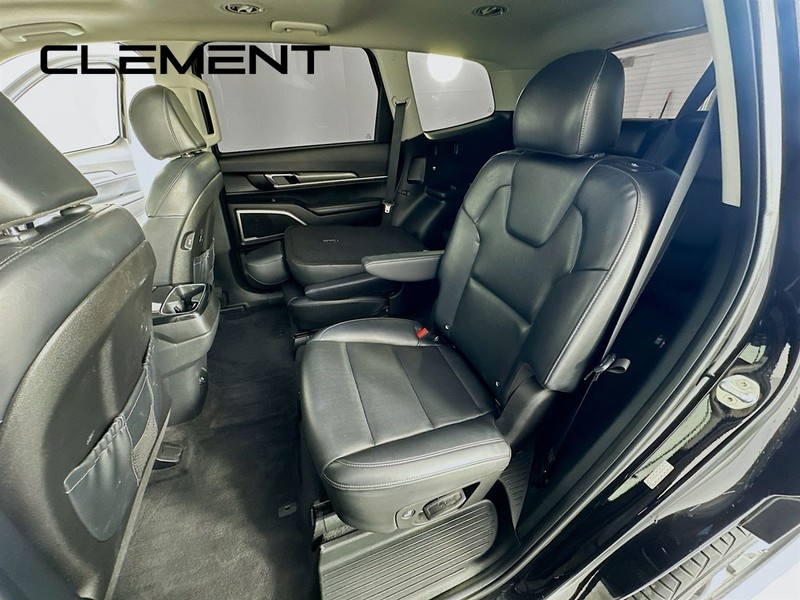Kia Telluride Vehicle Full-screen Gallery Image 32