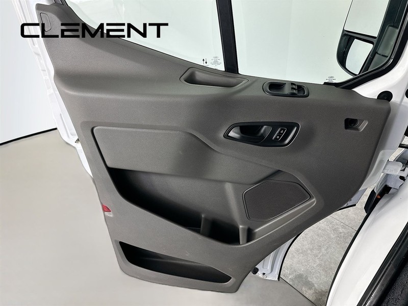 Ford Transit Cargo Van Vehicle Image 26