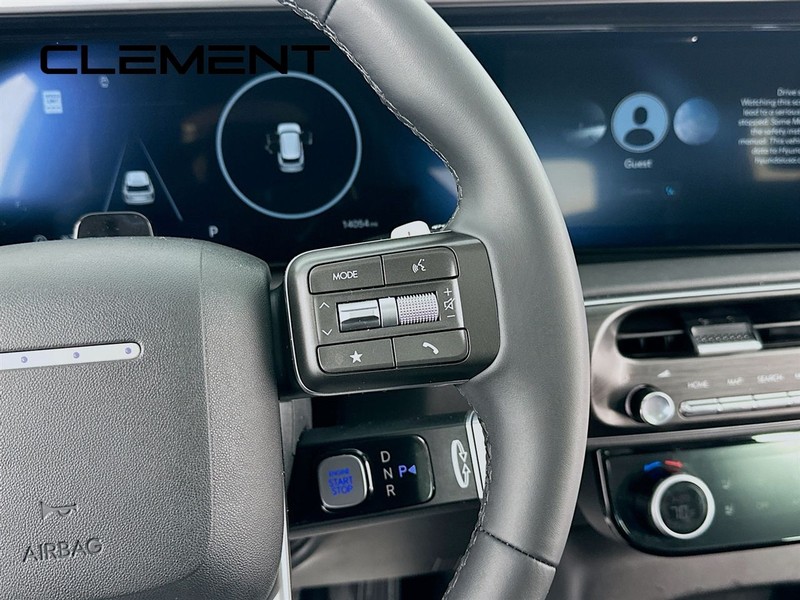 Hyundai Palisade Vehicle Full-screen Gallery Image 17