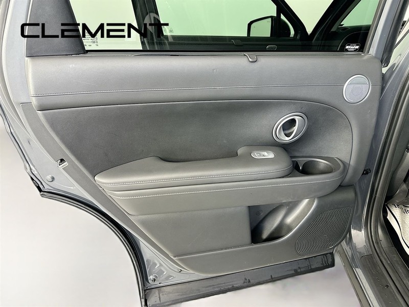 Hyundai Palisade Vehicle Full-screen Gallery Image 32