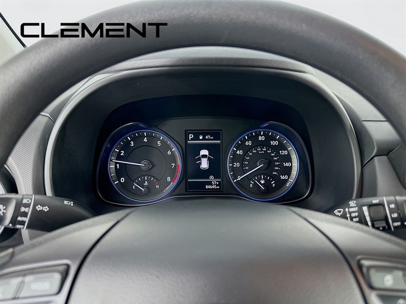 Hyundai Kona Vehicle Full-screen Gallery Image 18