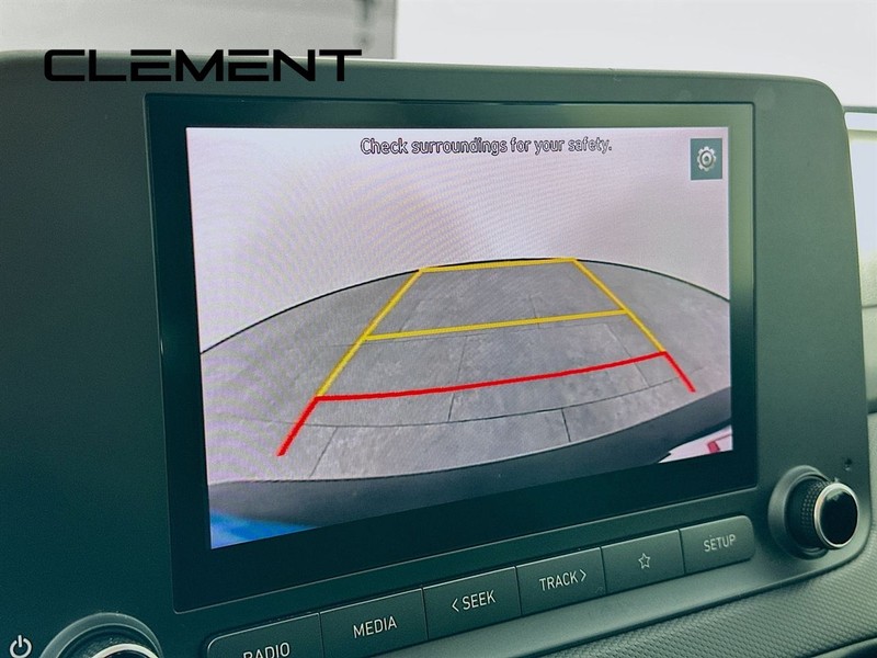 Hyundai Kona Vehicle Full-screen Gallery Image 20