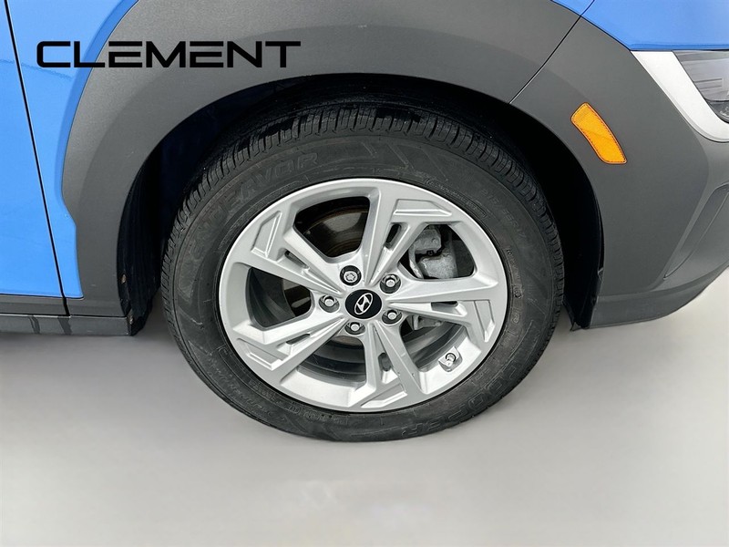 Hyundai Kona Vehicle Full-screen Gallery Image 34