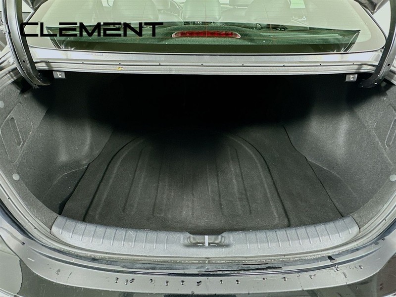 Kia Forte Vehicle Full-screen Gallery Image 7