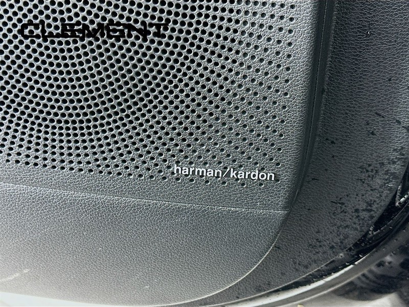 Kia Forte Vehicle Full-screen Gallery Image 22