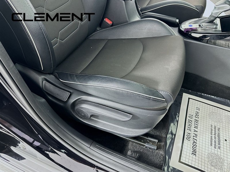 Kia Forte Vehicle Full-screen Gallery Image 30