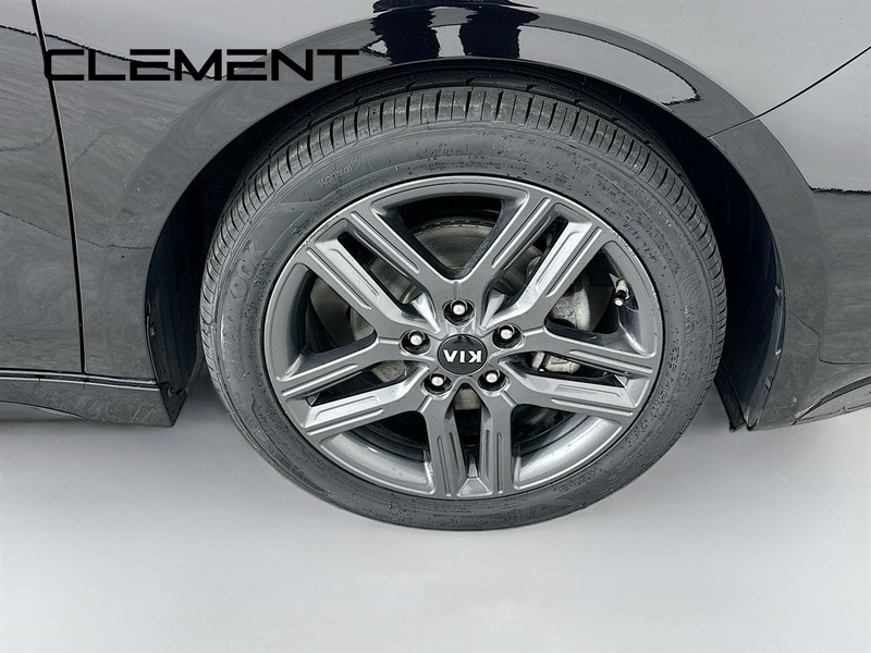 Kia Forte Vehicle Full-screen Gallery Image 33