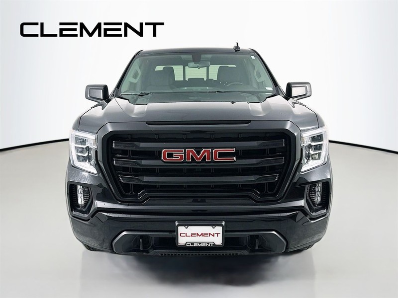 GMC Sierra 1500 Vehicle Full-screen Gallery Image 3