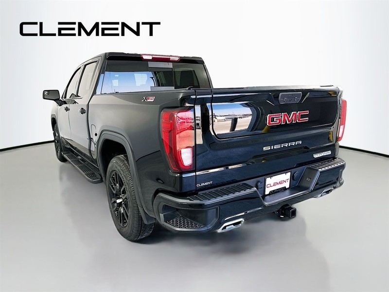 GMC Sierra 1500 Vehicle Full-screen Gallery Image 10