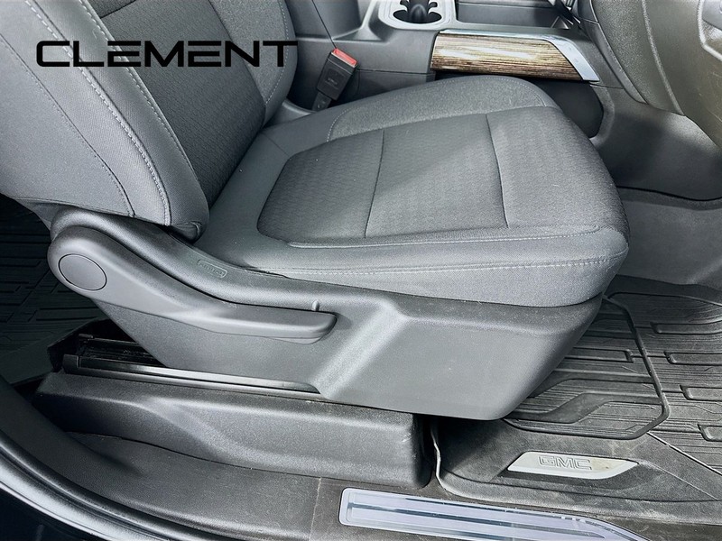 GMC Sierra 1500 Vehicle Full-screen Gallery Image 33