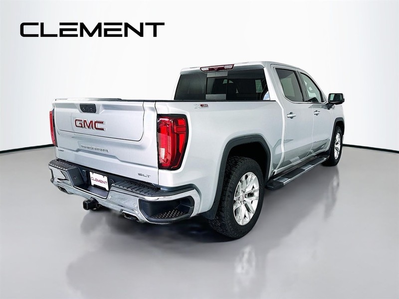 GMC Sierra 1500 Vehicle Full-screen Gallery Image 7