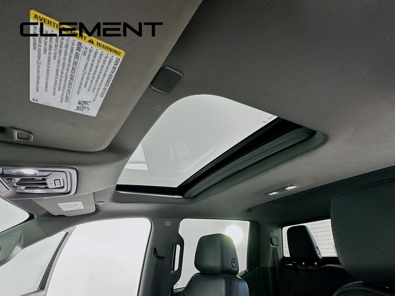 GMC Sierra 1500 Vehicle Full-screen Gallery Image 26