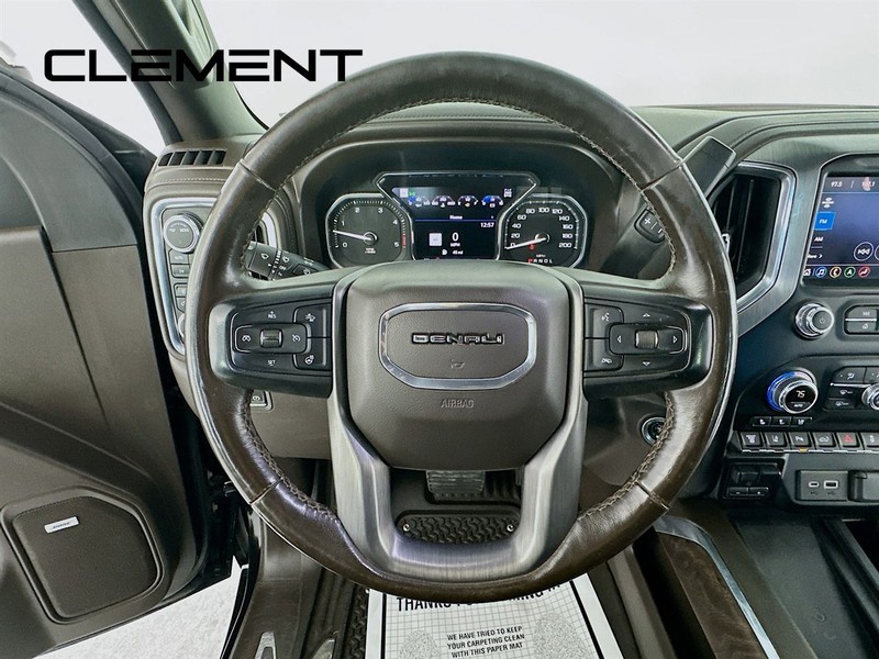 GMC Sierra 2500HD Vehicle Image 15