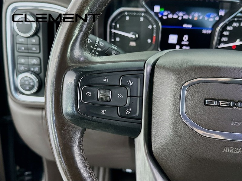 GMC Sierra 2500HD Vehicle Image 16