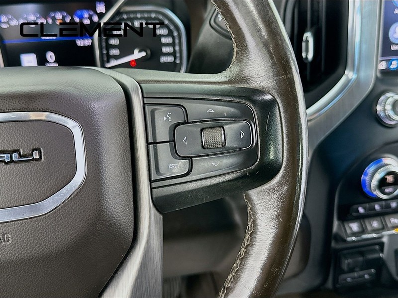 GMC Sierra 2500HD Vehicle Image 17