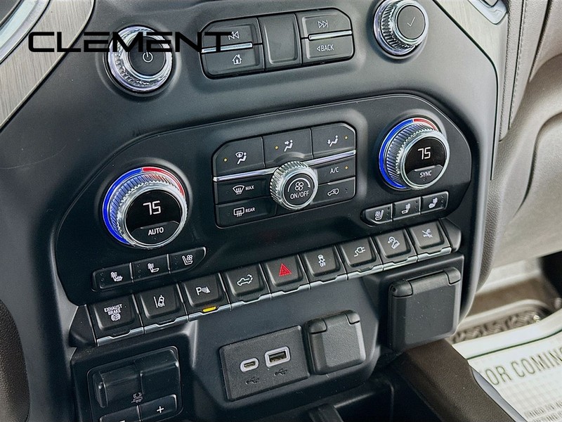 GMC Sierra 2500HD Vehicle Image 22