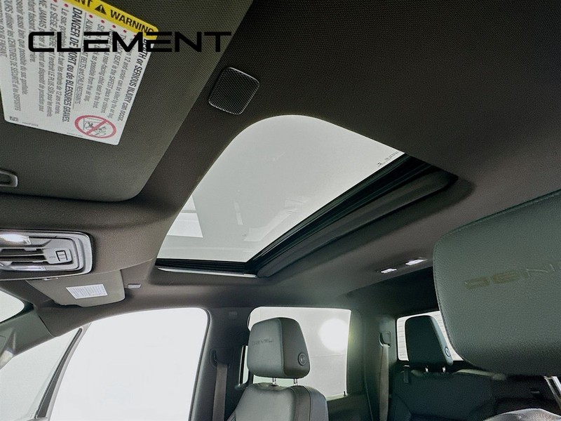 GMC Sierra 2500HD Vehicle Image 26