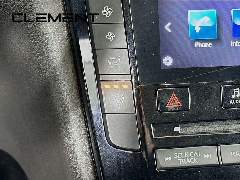 INFINITI QX50 Vehicle Full-screen Gallery Image 23