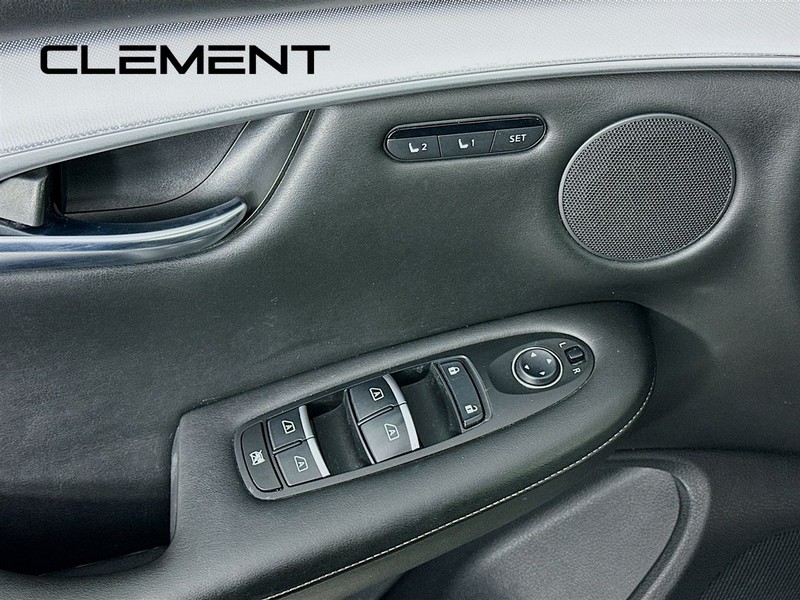 INFINITI QX50 Vehicle Full-screen Gallery Image 27