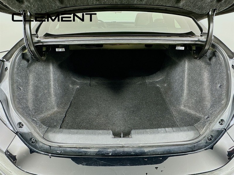 Honda Civic Coupe Vehicle Image 10