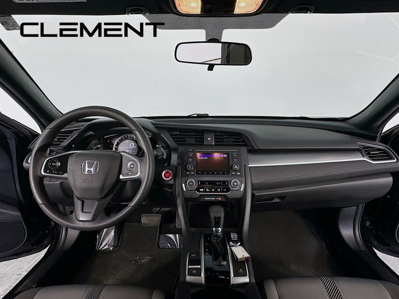 Honda Civic Coupe Vehicle Image 11