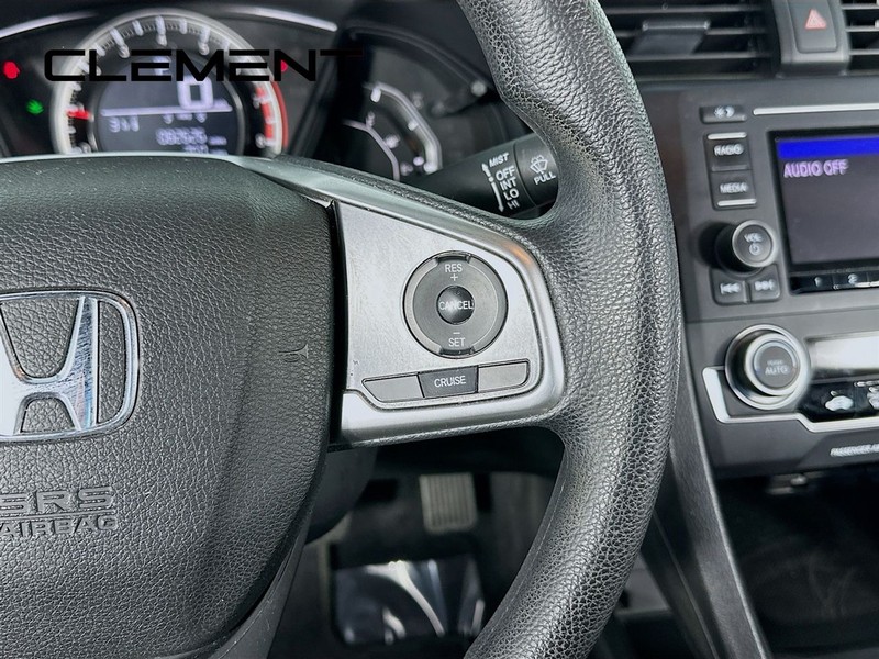 Honda Civic Coupe Vehicle Image 16