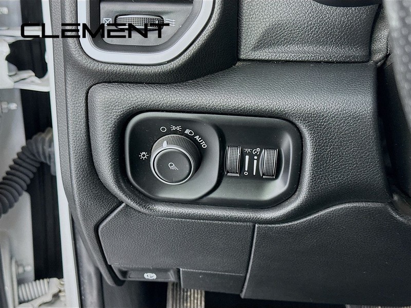 Ram 2500 Vehicle Image 14