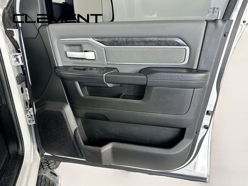 Ram 2500 Vehicle Image 32