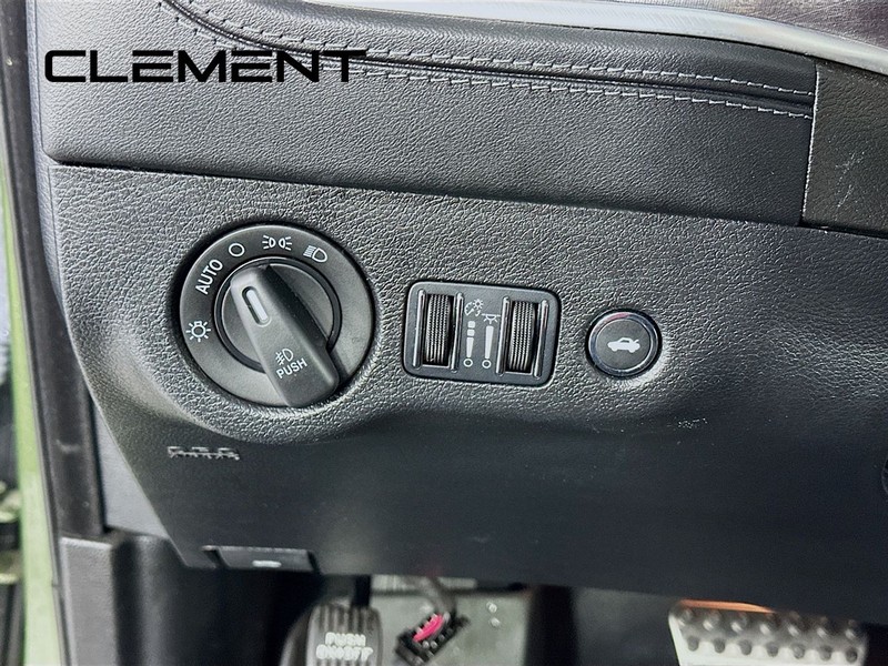 Dodge Charger Vehicle Image 12